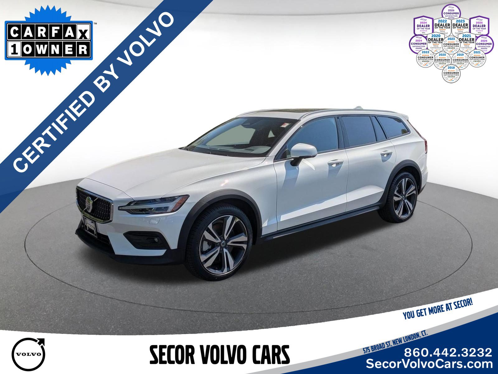 2025 Volvo V60 Cross Country B5 Plus AWD's photo