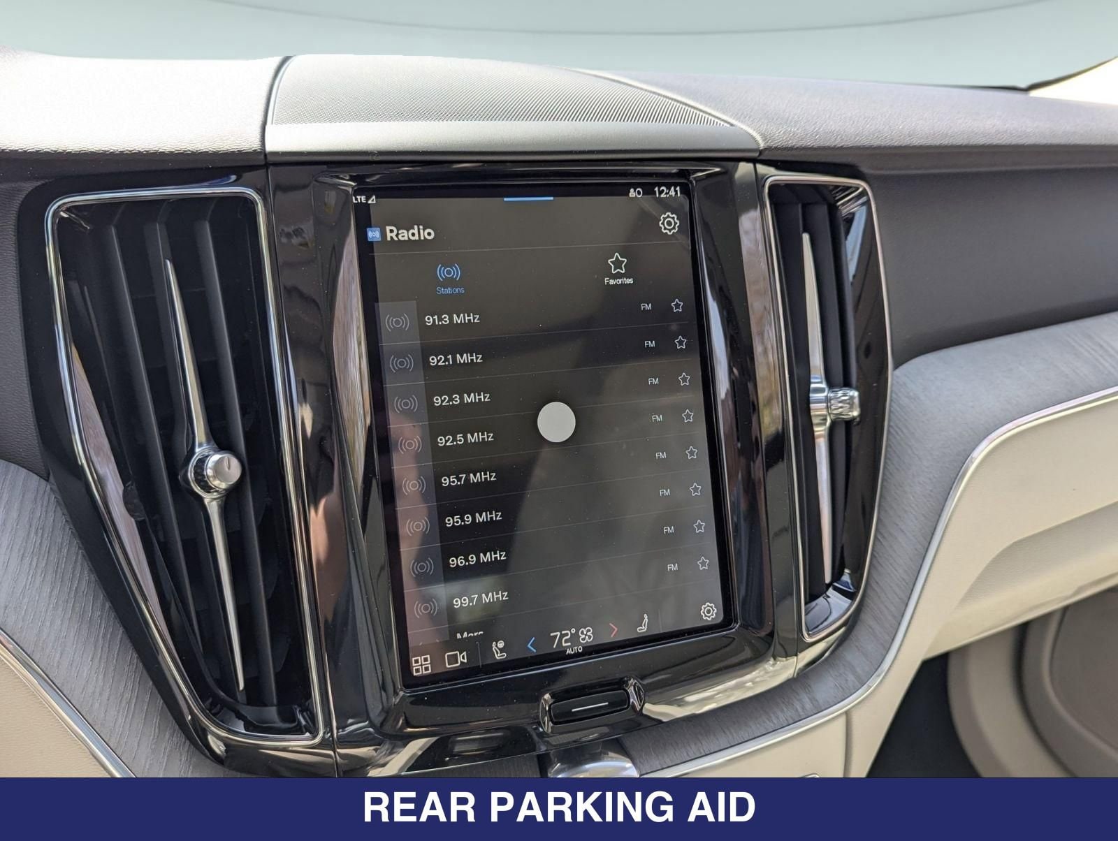 2025 Volvo XC60 Plus - Photo 15