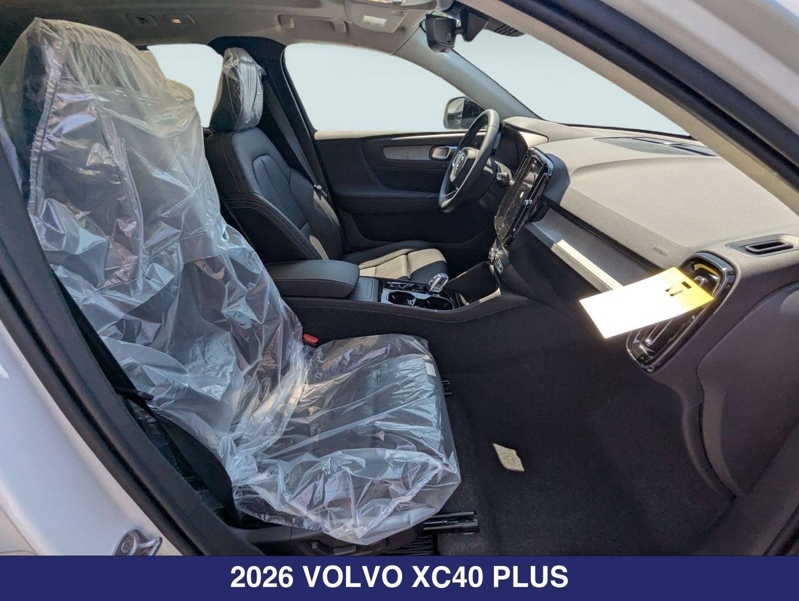 2026 Volvo XC40 Plus - Photo 23