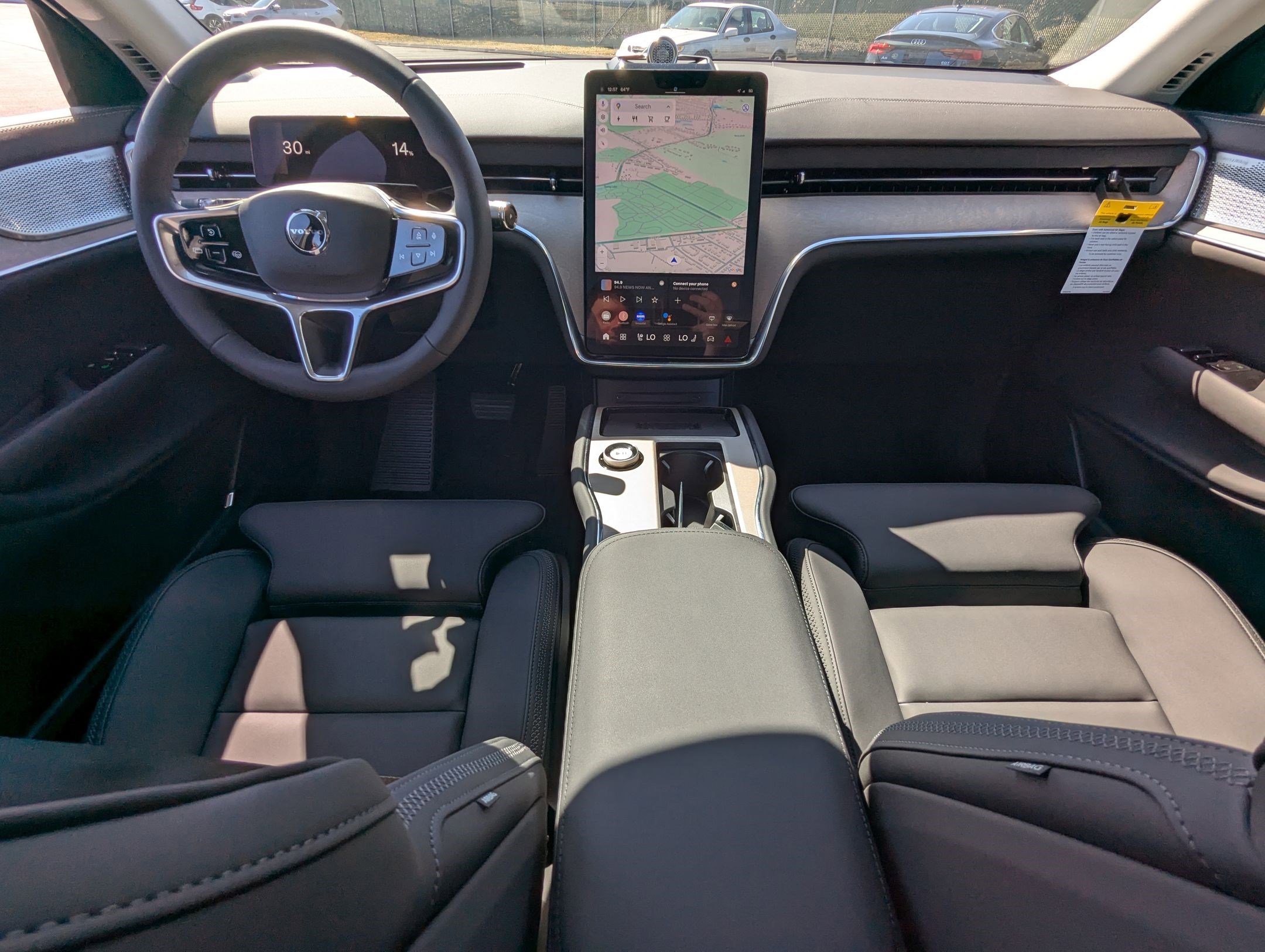 2025 Volvo EX90 Ultra - Photo 18