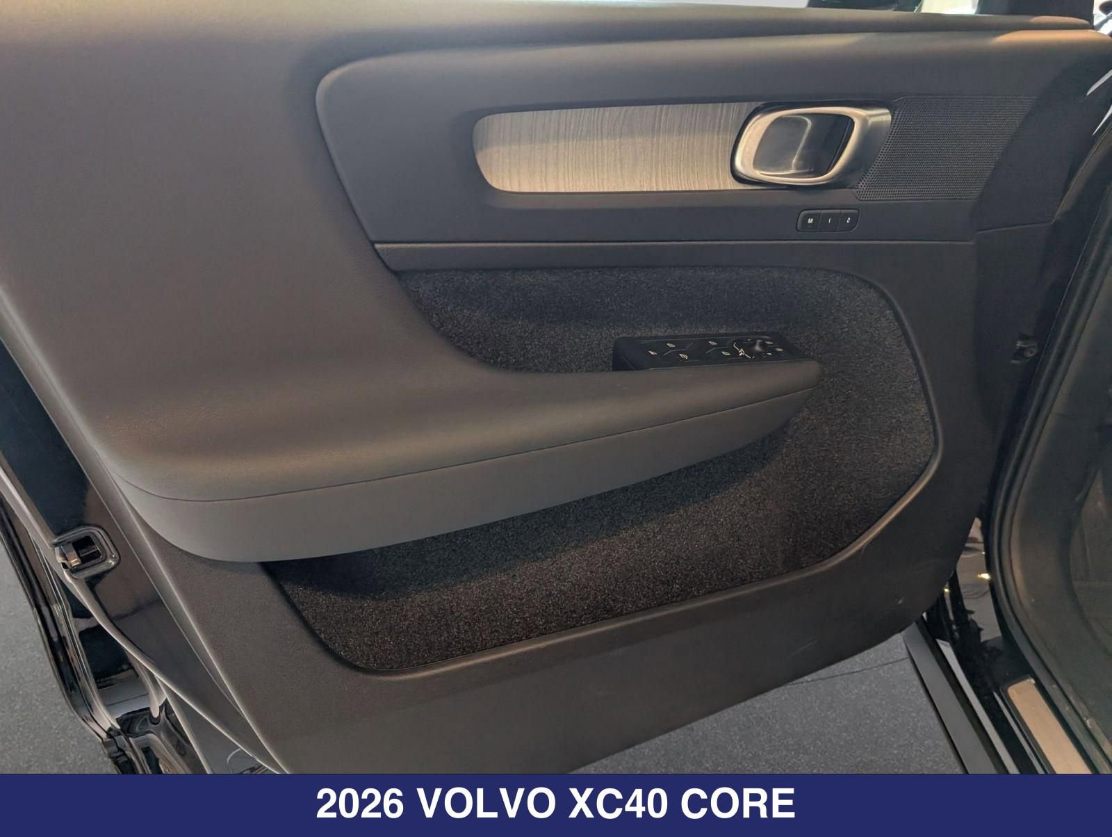 2026 Volvo XC40 Core - Photo 7