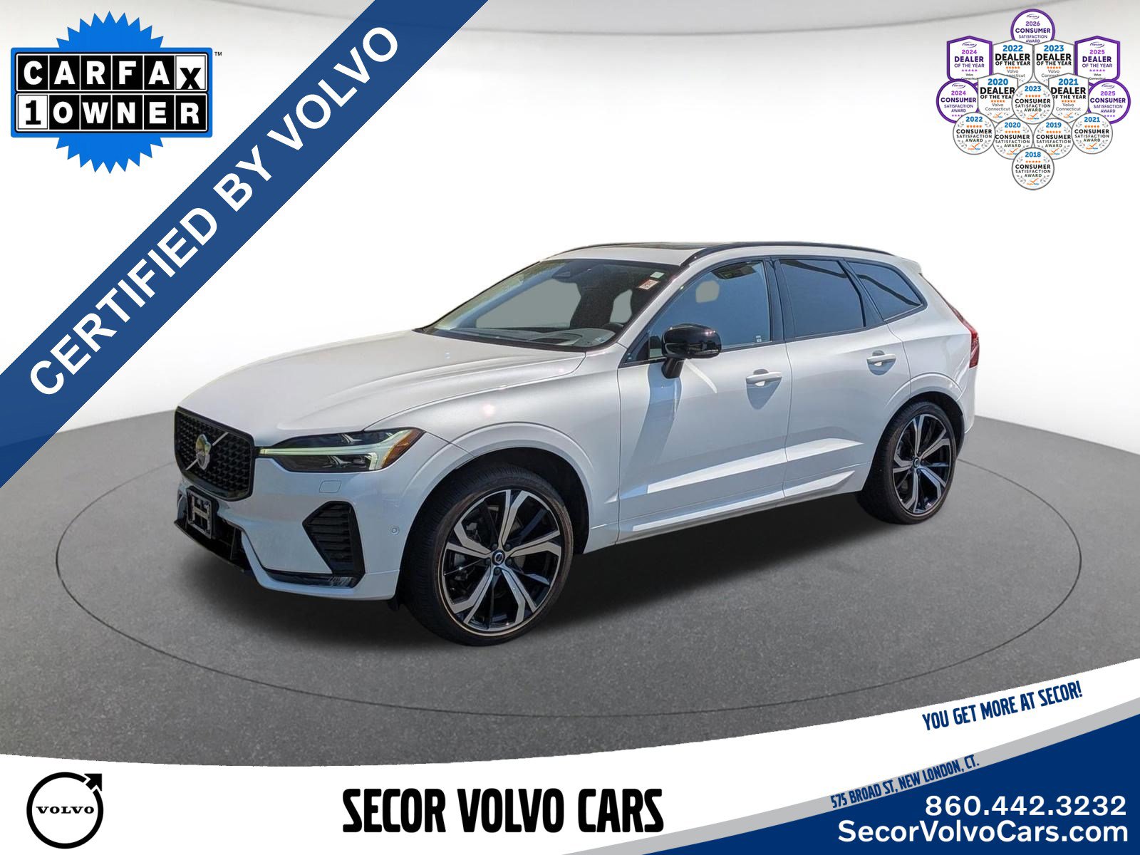2023 Volvo XC60 B6 Ultimate Dark Theme AWD's photo