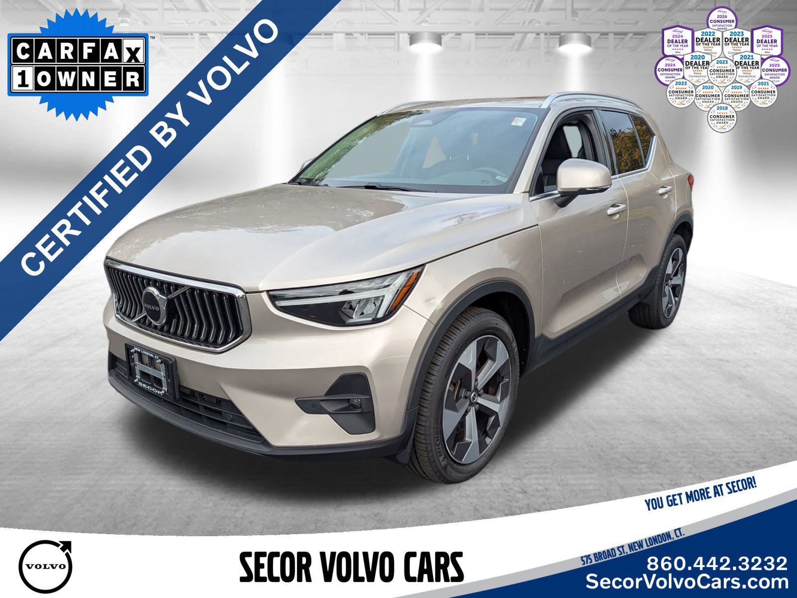 2023 Volvo XC40 B5 AWD Plus Bright Theme 