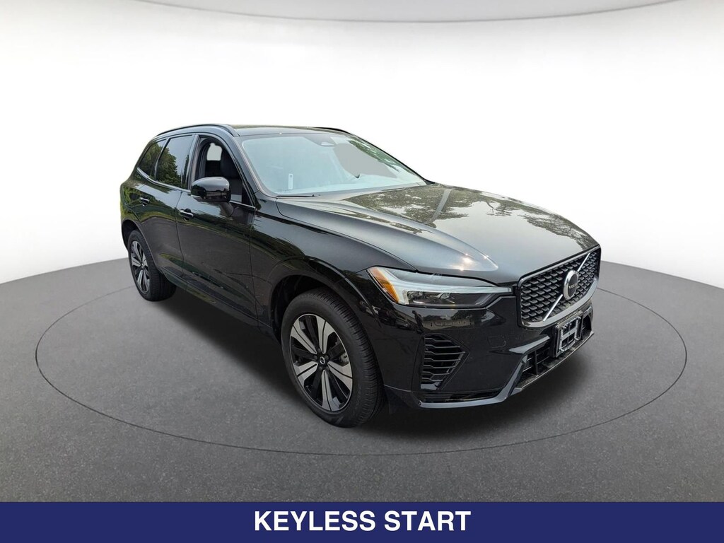 Used 2025 Volvo XC60 plug-in hybrid T8 Core SUV
