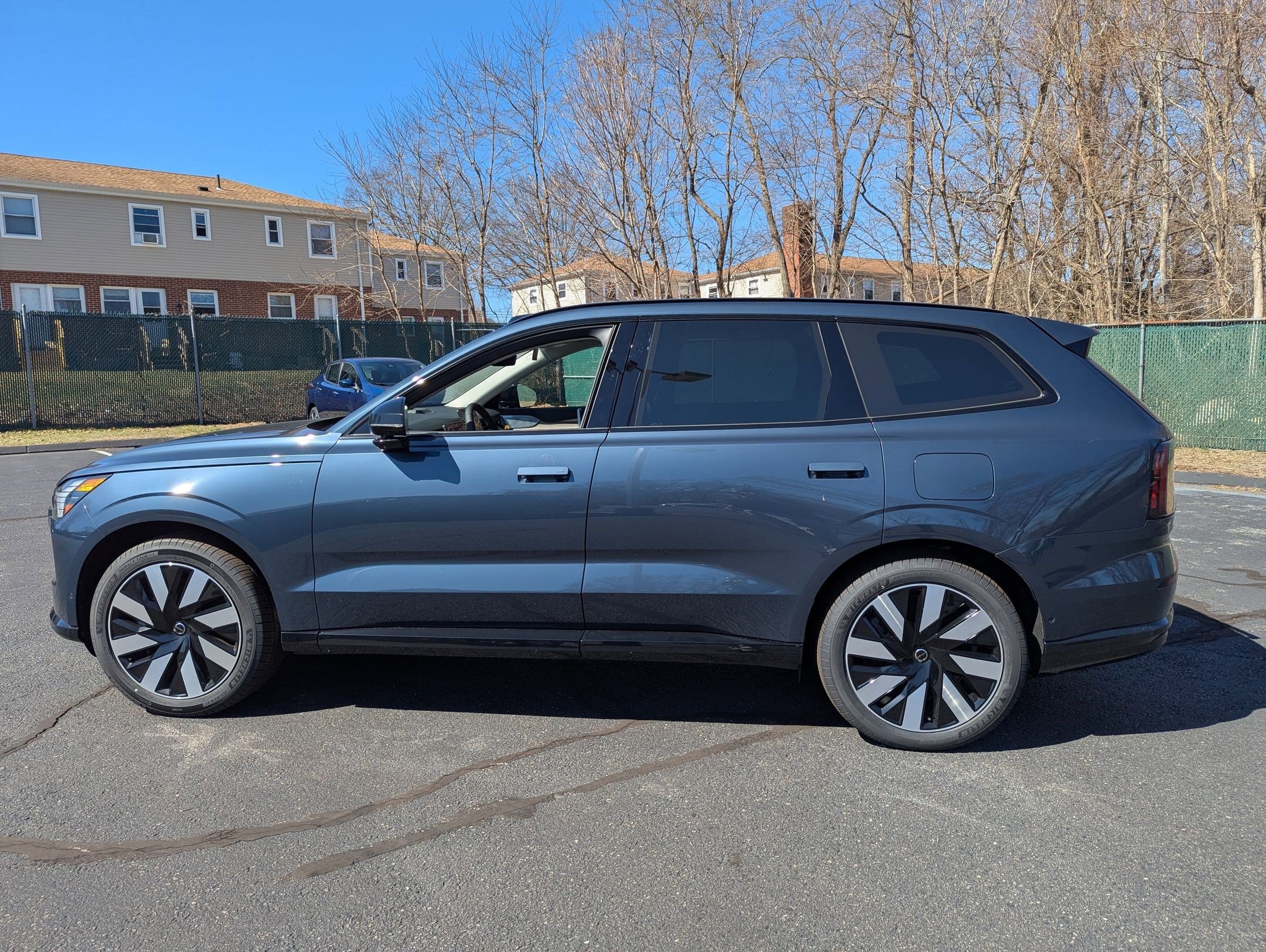 2025 Volvo EX90 Ultra - Photo 6