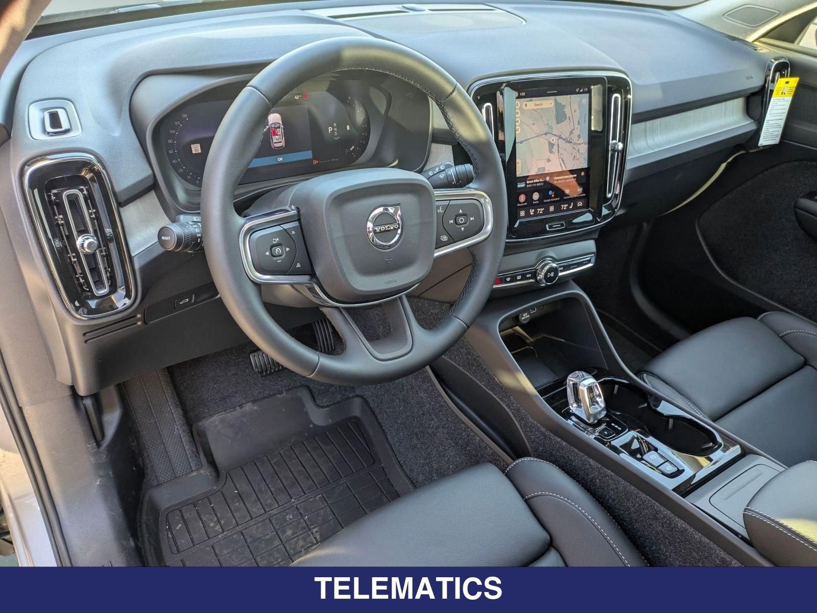 2026 Volvo XC40 Plus - Photo 15