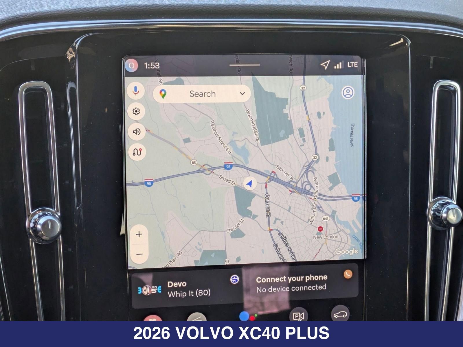 2026 Volvo XC40 Plus - Photo 22