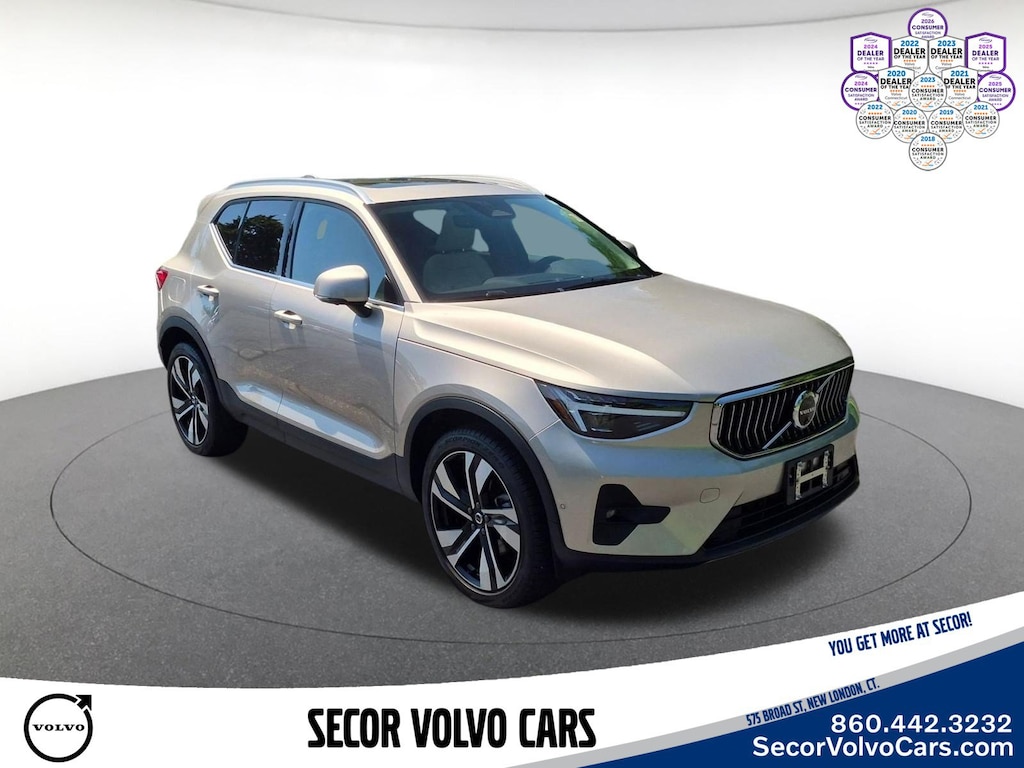 Certified 2024 Volvo XC40 Ultimate Bright Theme B5 AWD Ultimate Bright Theme