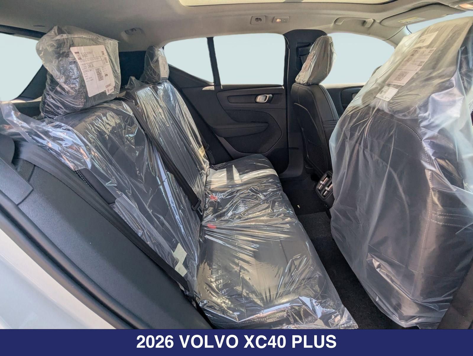 2026 Volvo XC40 Plus - Photo 22