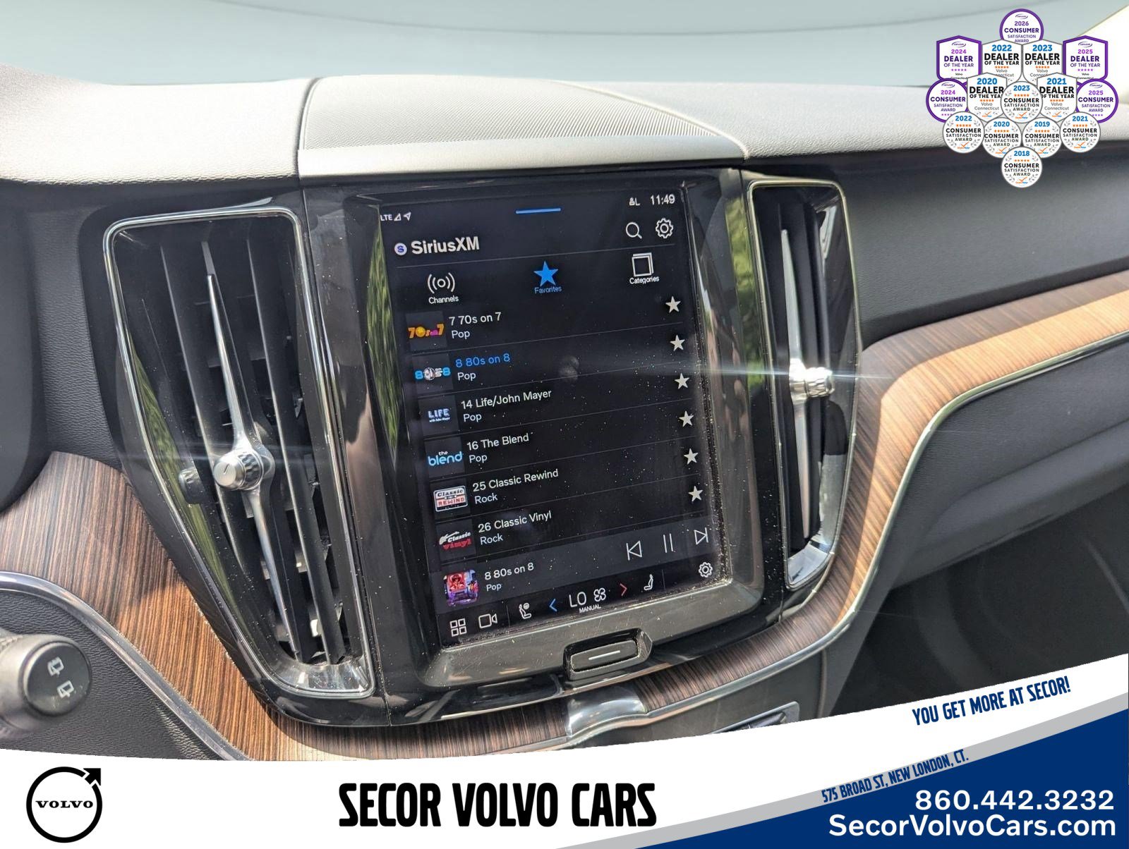 2023 Volvo XC60 Plus - Photo 13
