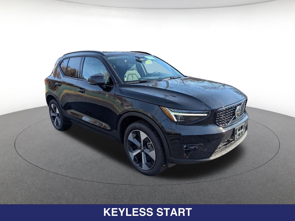 New 2026 Volvo XC40 B5 Plus SUV