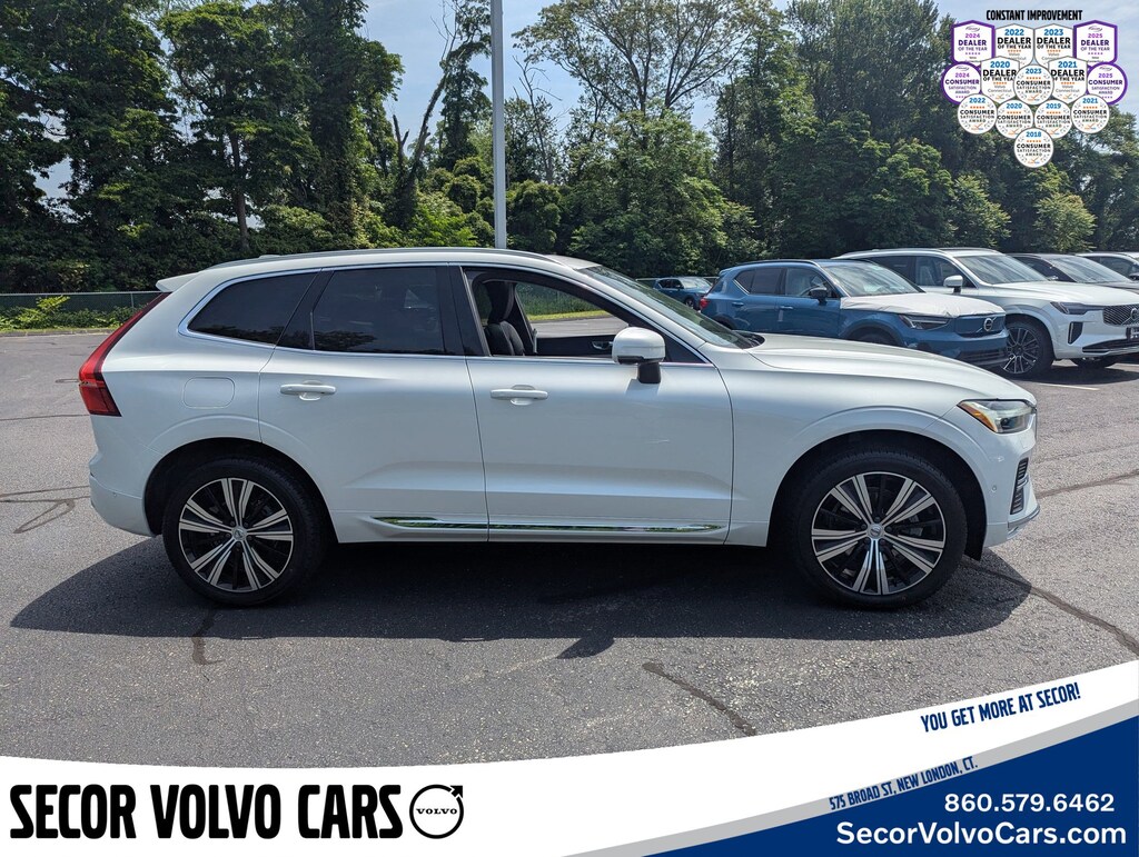 Used 2023 Volvo XC60 Plus Bright Theme B5 AWD Plus Bright Theme
