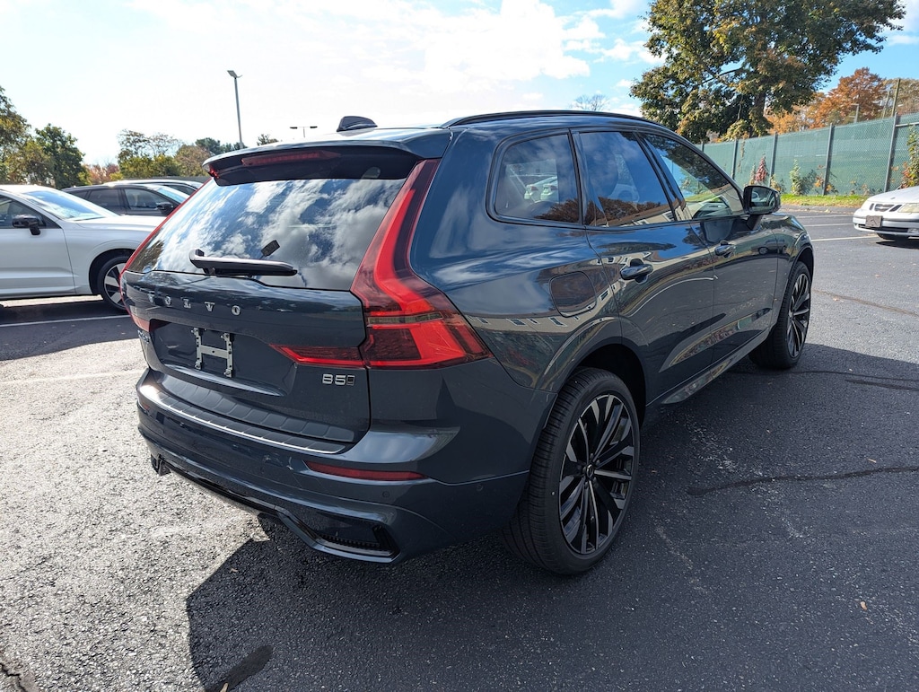 New 2026 Volvo XC60 B5 Ultra SUV
