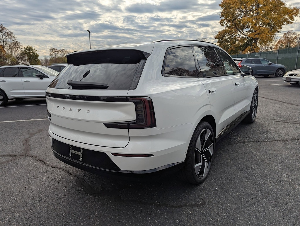 New 2025 Volvo EX90 Twin Motor Ultra 7-Seater SUV
