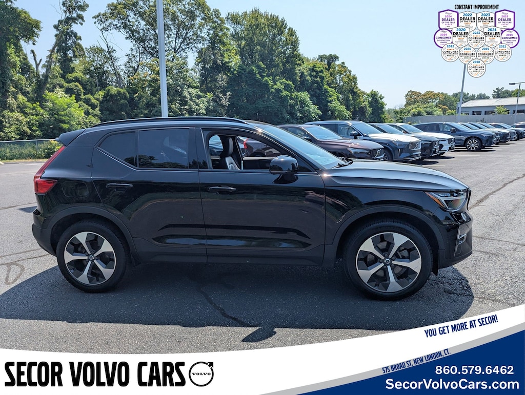 Certified 2023 Volvo XC40 Ultimate Dark Theme B5 AWD Ultimate Dark Theme