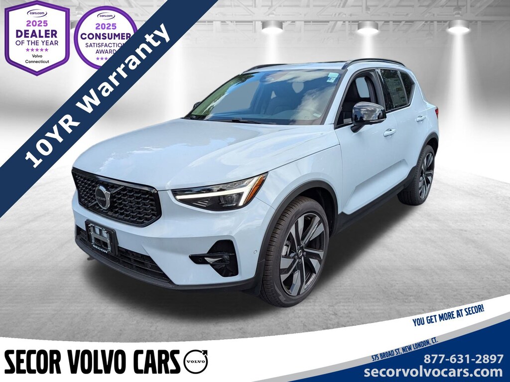 Used 2025 Volvo XC40 B5 Ultra Dark Theme SUV