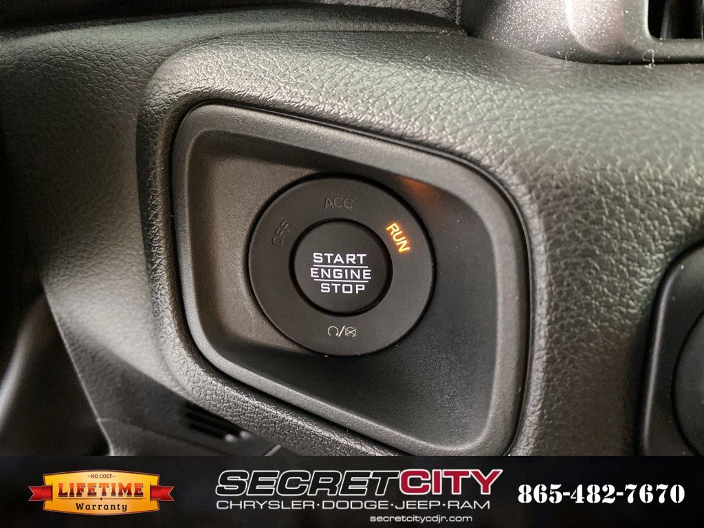 2025 Jeep Wrangler 4-Door Sport - Photo 18