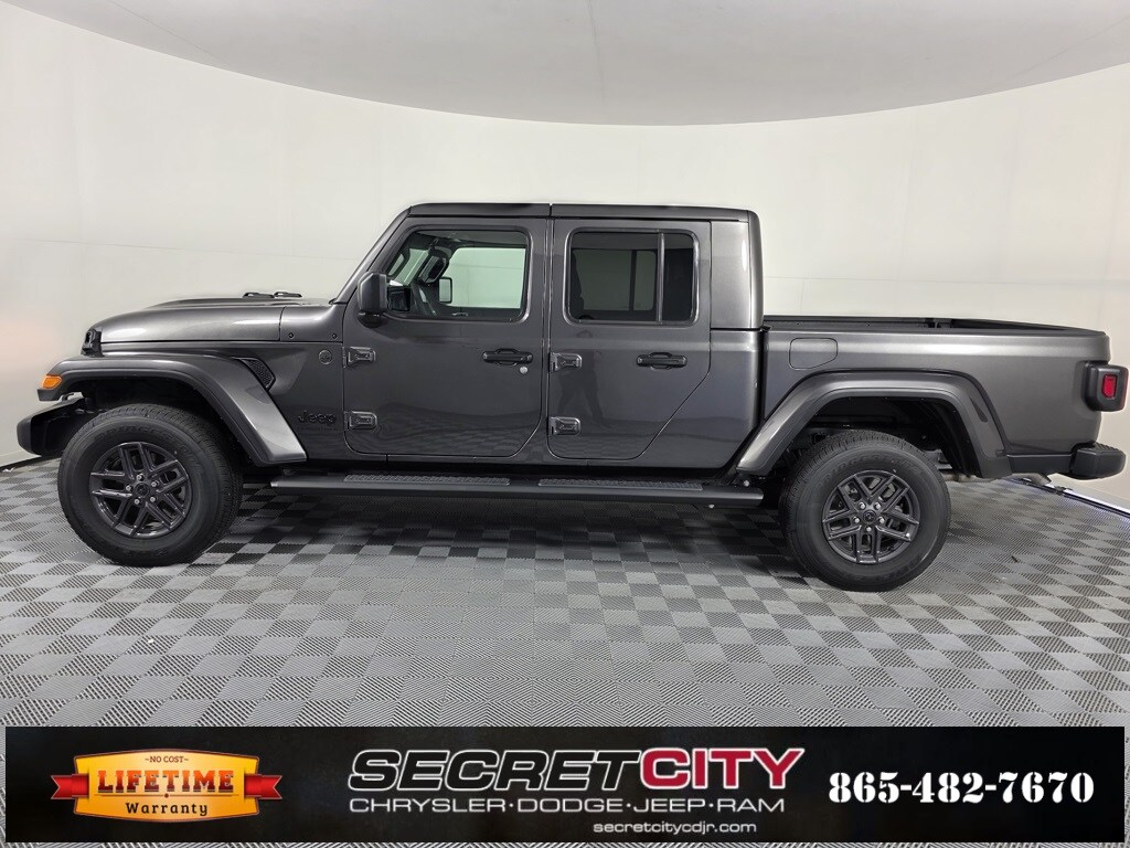2025 Jeep Gladiator Sport S photo 4