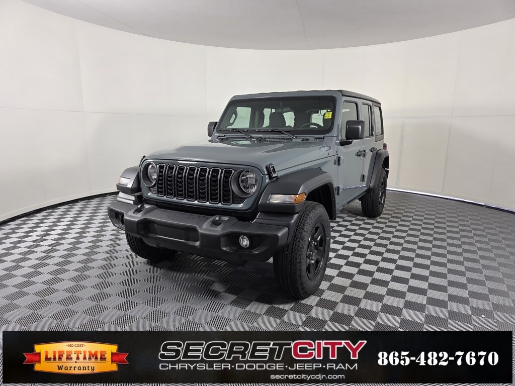 2025 Jeep Wrangler Sport photo 3