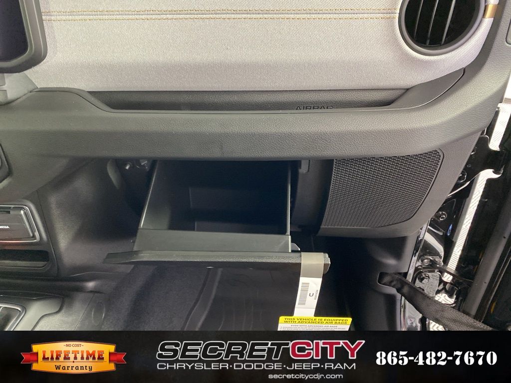 2025 Jeep Wrangler 4-Door Sport - Photo 33