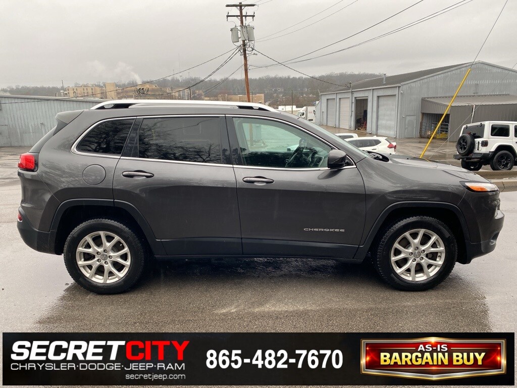 Used 2015 Jeep Cherokee Latitude SUV