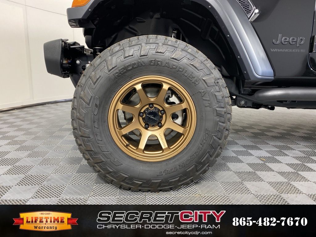 2025 Jeep Wrangler 4-Door Sport - Photo 9