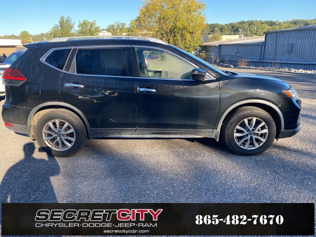 2019 Nissan Rogue S photo 4