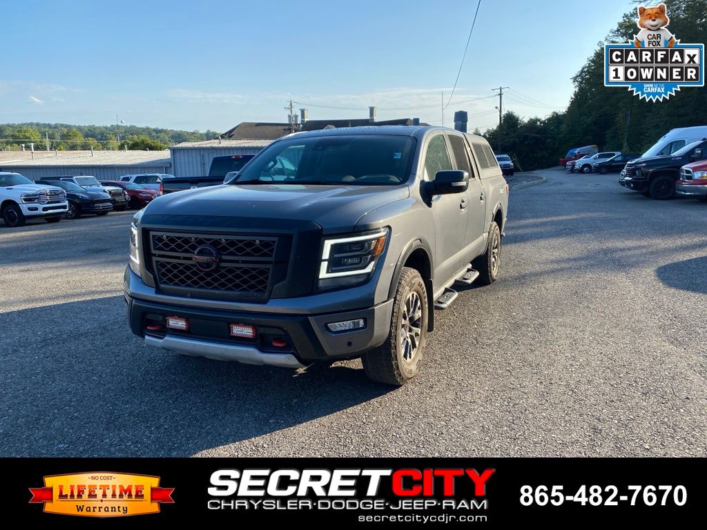 2023 Nissan Titan Crew Cab