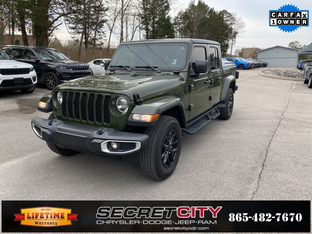 Used 2023 Jeep Gladiator Sport Truck