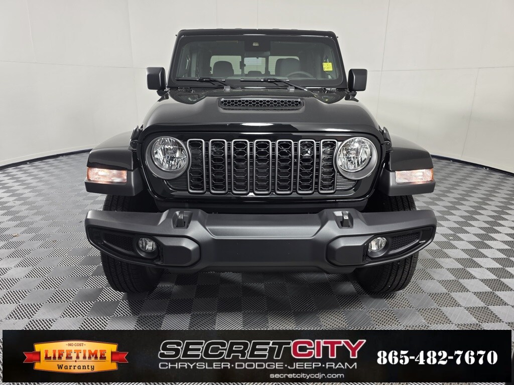 2025 Jeep Gladiator Sport S photo 2