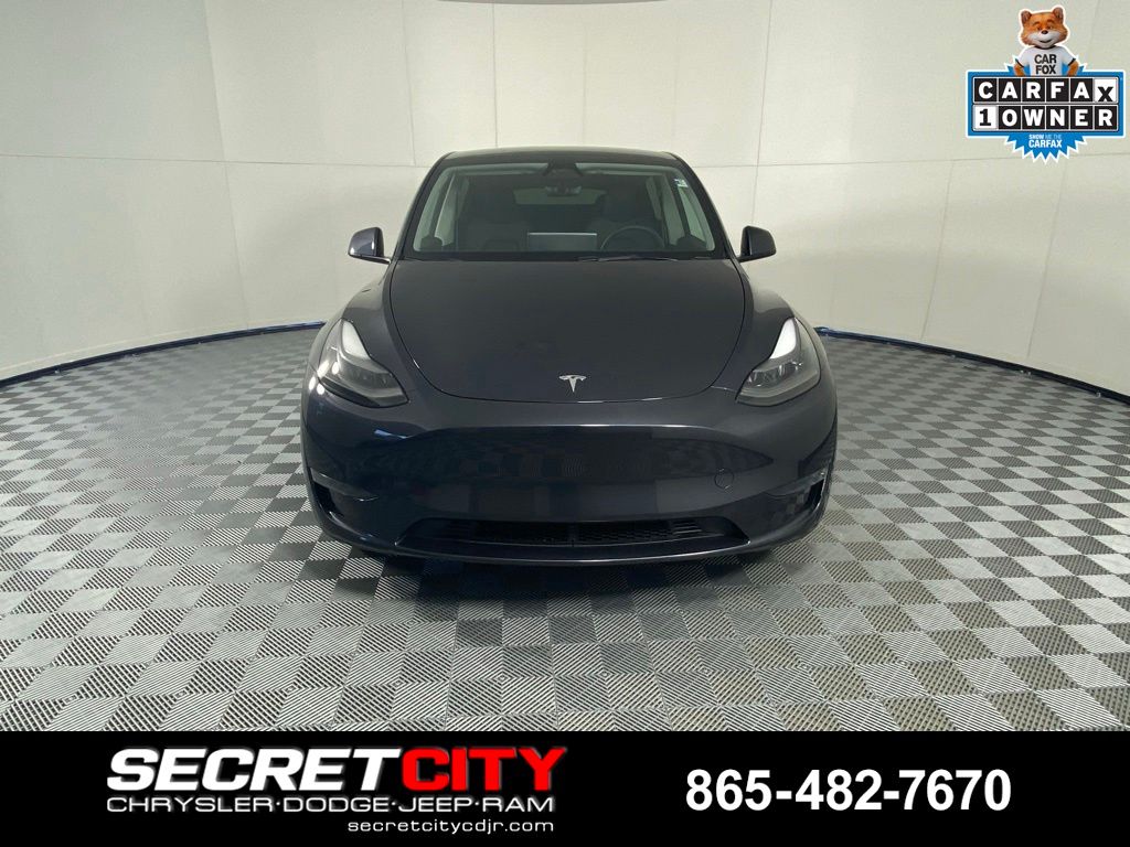 Used 2024 Tesla Model Y Long Range with VIN 7SAYGDEE9RA263886 for sale in Oak Ridge, TN