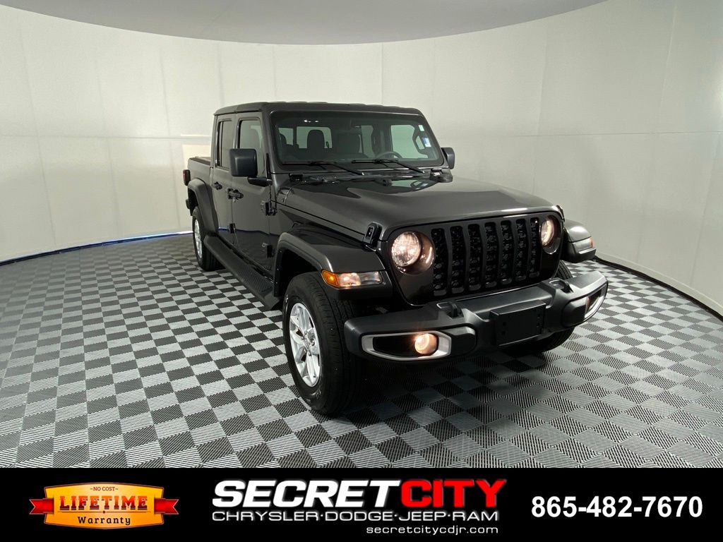2023 Jeep Gladiator Sport S's photo