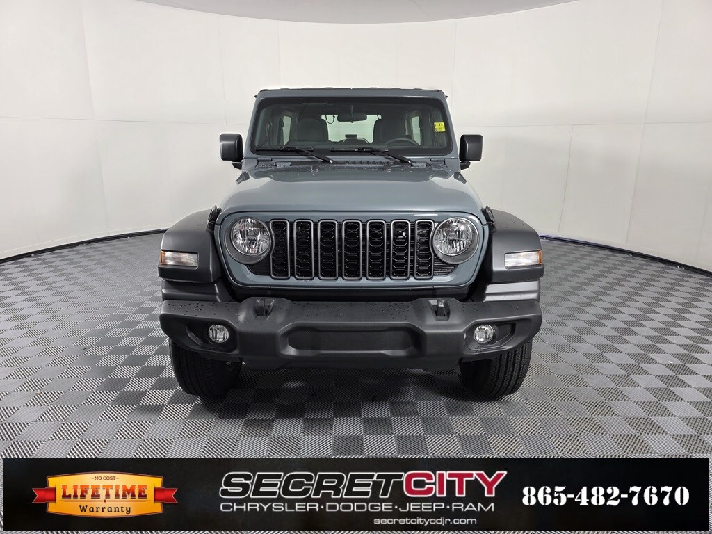 2025 Jeep Wrangler Sport photo 2
