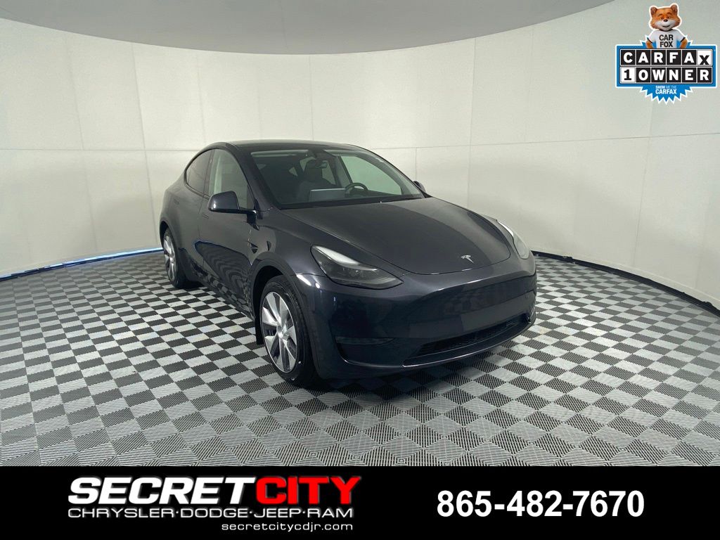 2024 Tesla Model Y Long Range Dual Motor All-Wheel Drive's photo