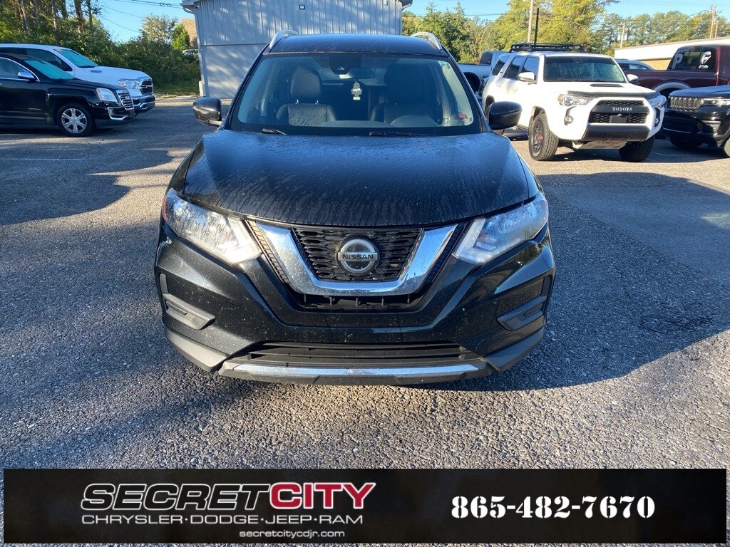 2019 Nissan Rogue S photo 2