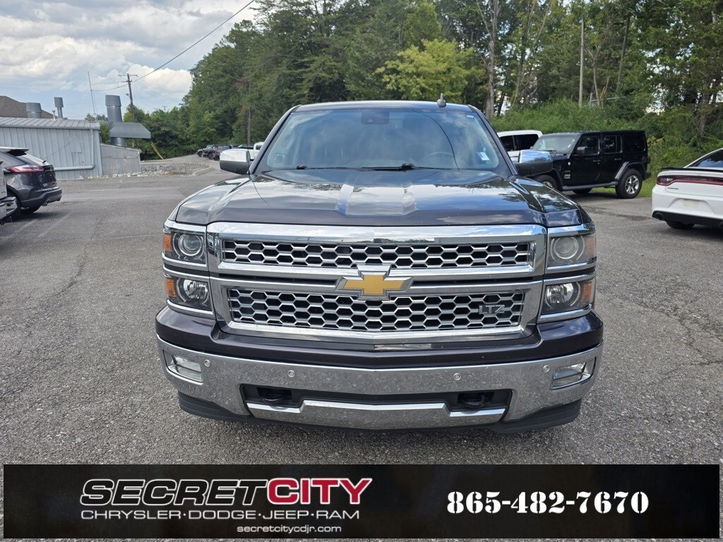 2015 Chevrolet Silverado 1500 LTZ photo 2