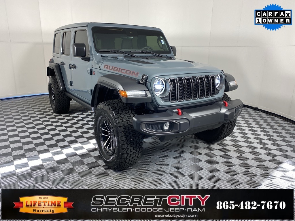 2025 Jeep Wrangler 4-Door Rubicon's photo