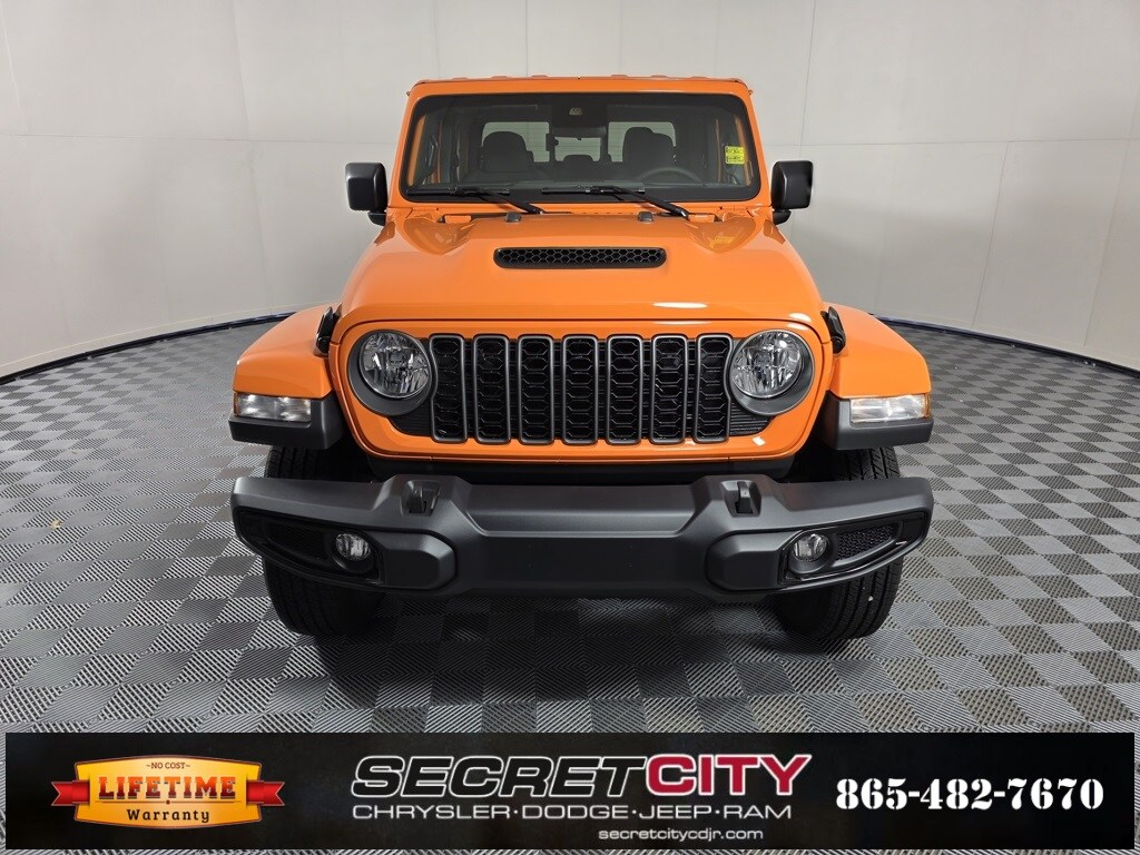 2025 Jeep Gladiator Sport S photo 2
