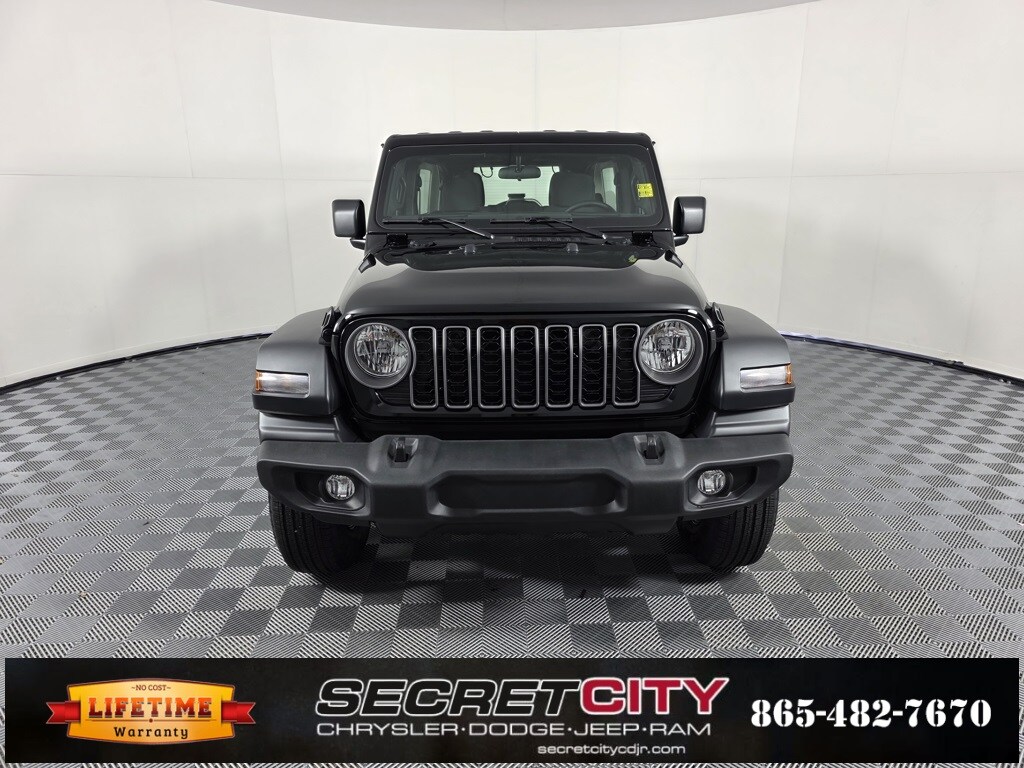 2025 Jeep Wrangler Sport photo 2