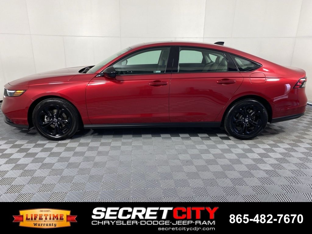 Used 2025 Honda Accord SE Sedan