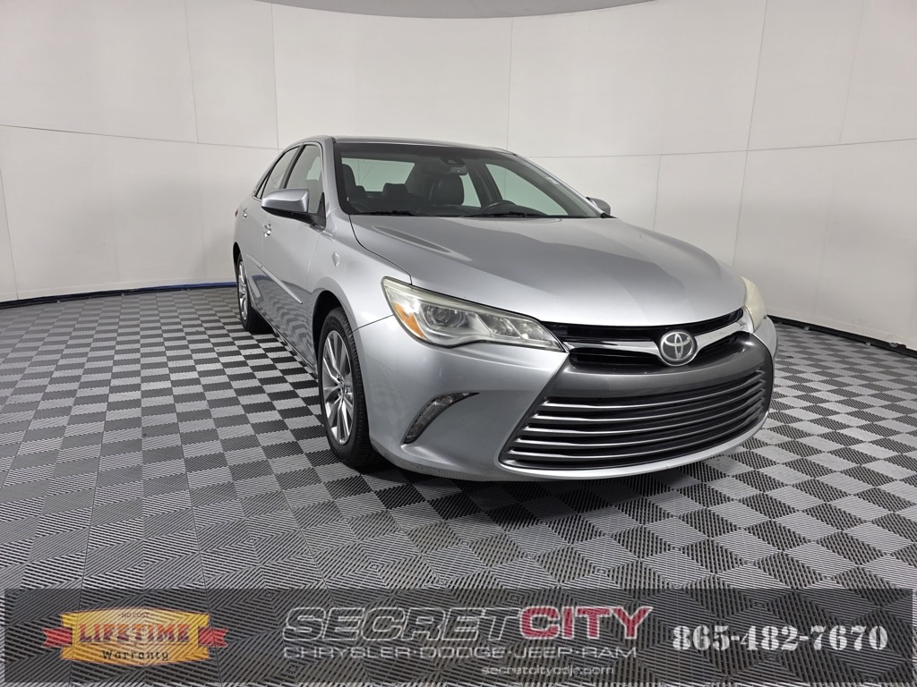 2016 Toyota Camry XLE