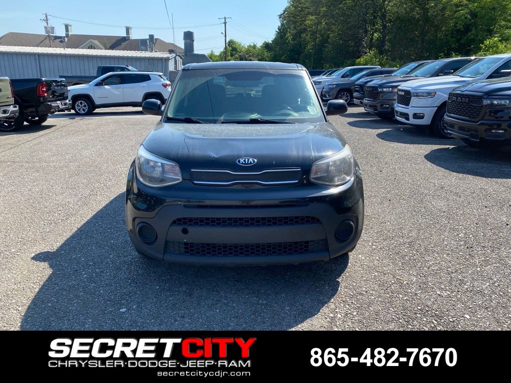 Used 2018 Kia Soul Base with VIN KNDJN2A24J7556287 for sale in Oak Ridge, TN