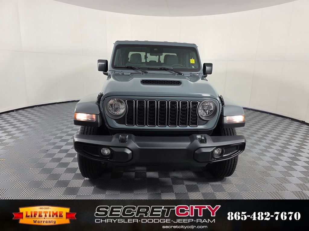 New 2025 Jeep Gladiator SPORT S 4X4 Pickup