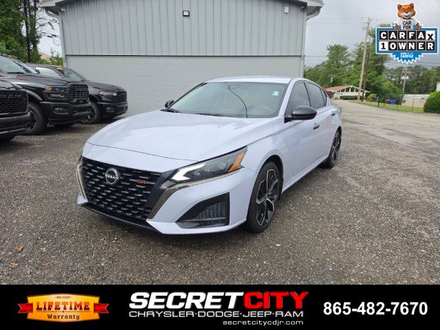 2024 Nissan Altima 2.5 SR's photo
