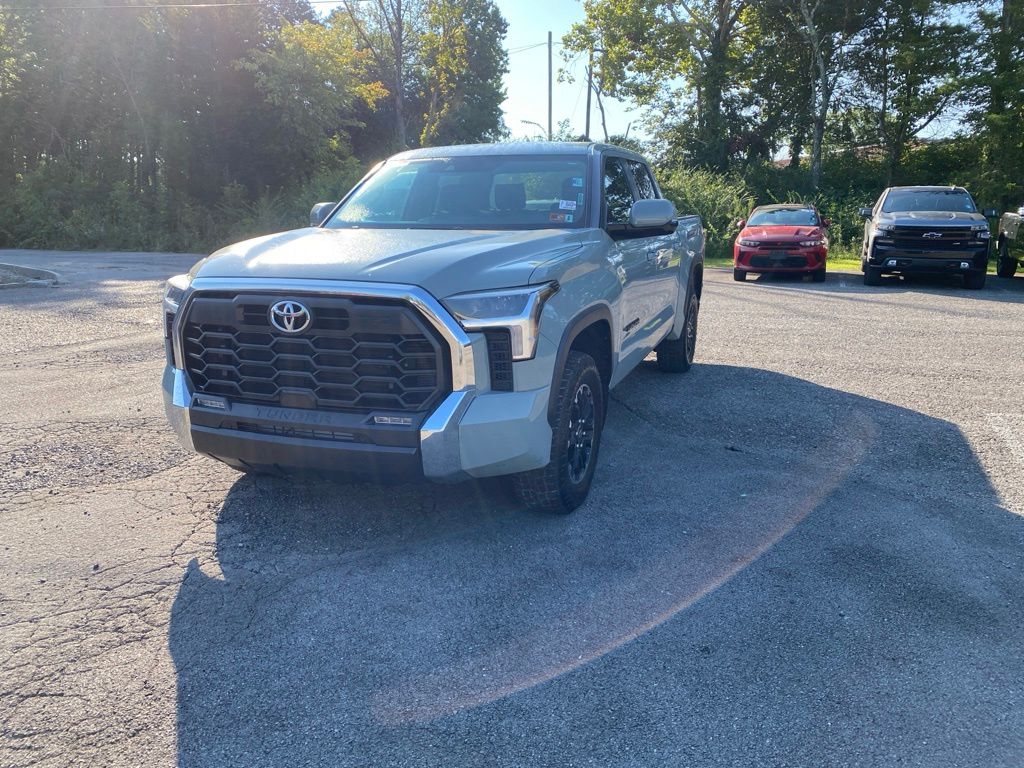 2025 Toyota Tundra SR5