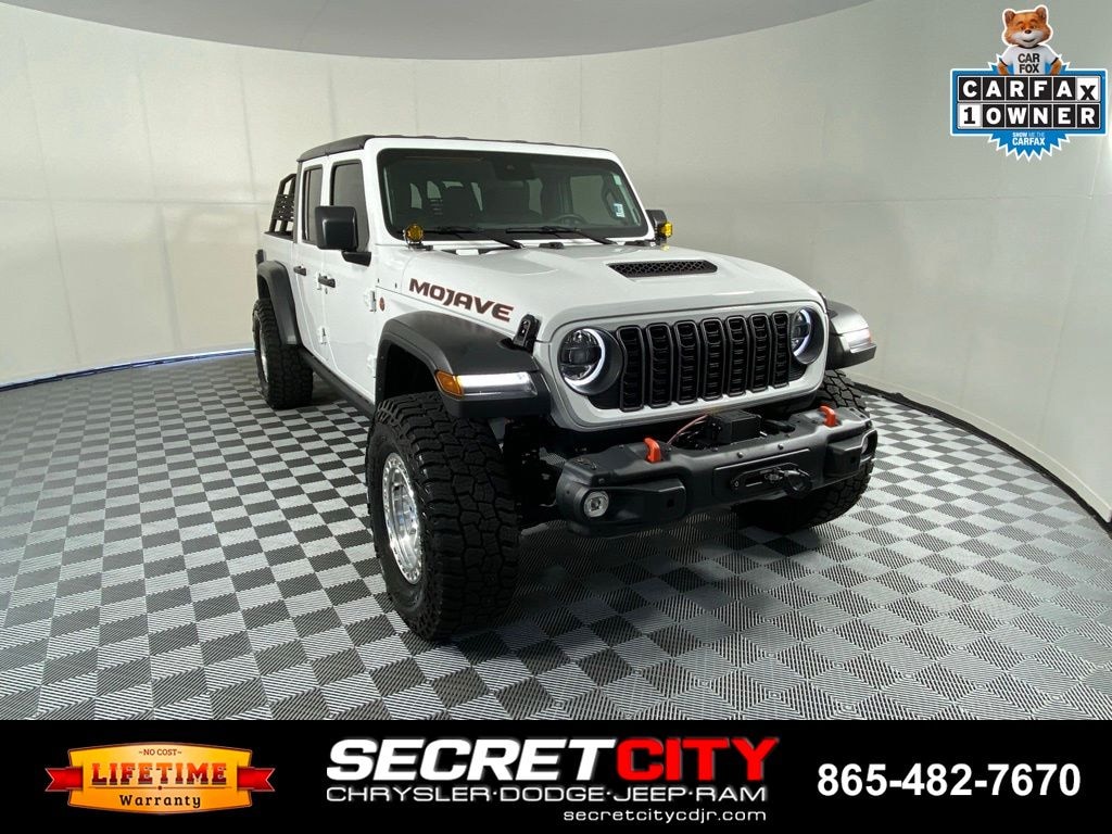 Used 2025 Jeep Gladiator Mojave Truck