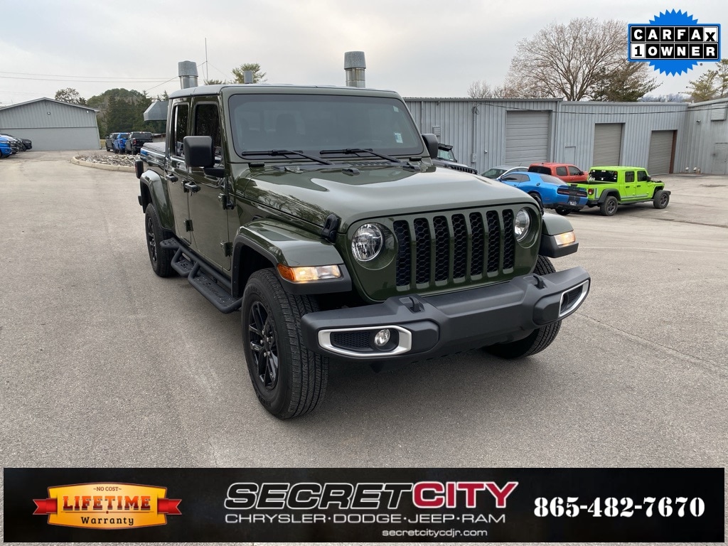 Used 2023 Jeep Gladiator Sport Truck