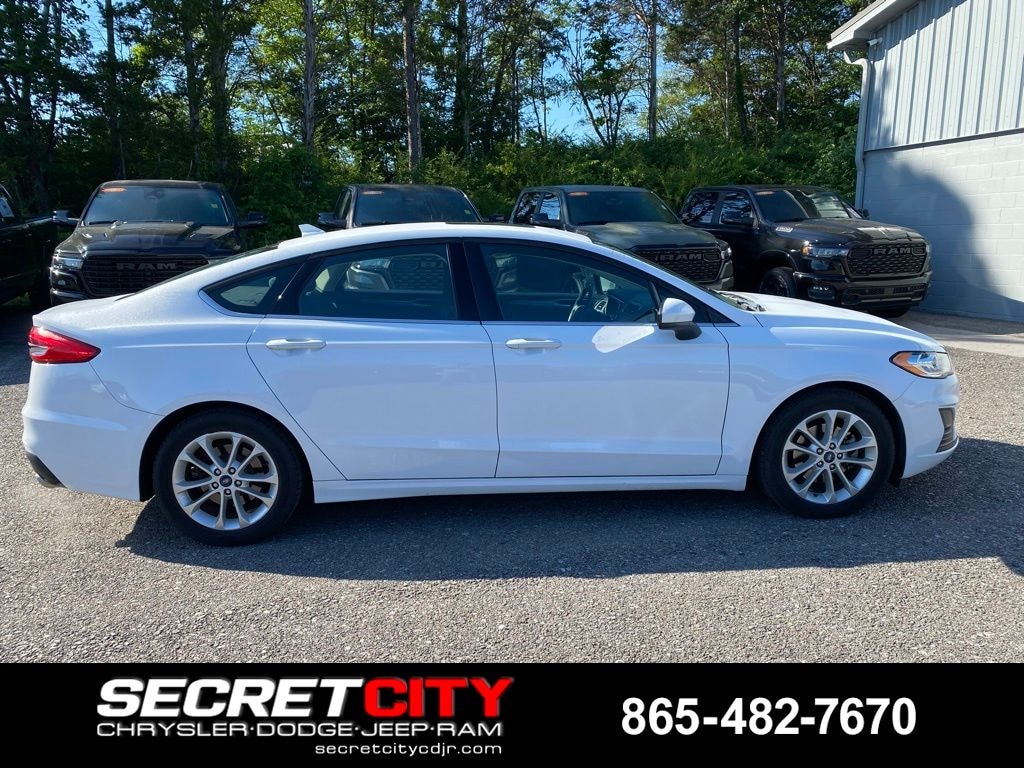 Used 2019 Ford Fusion SE Sedan