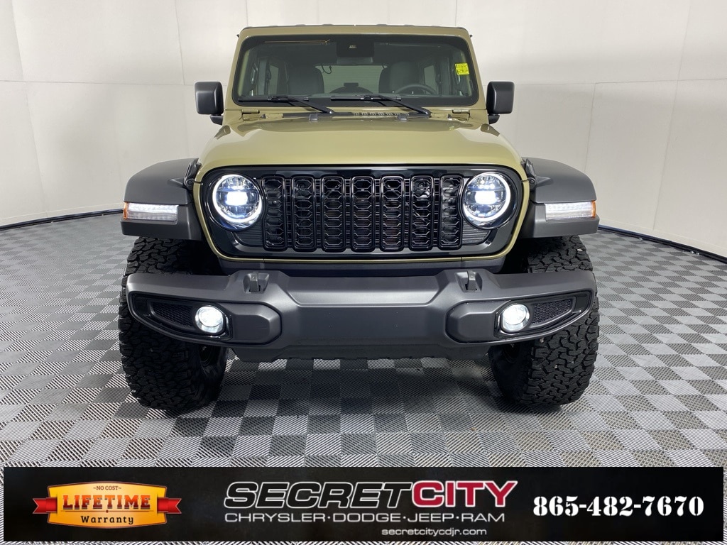 2025 Jeep Wrangler Willys photo 2