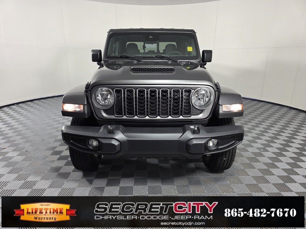 2025 Jeep Gladiator Sport S photo 2